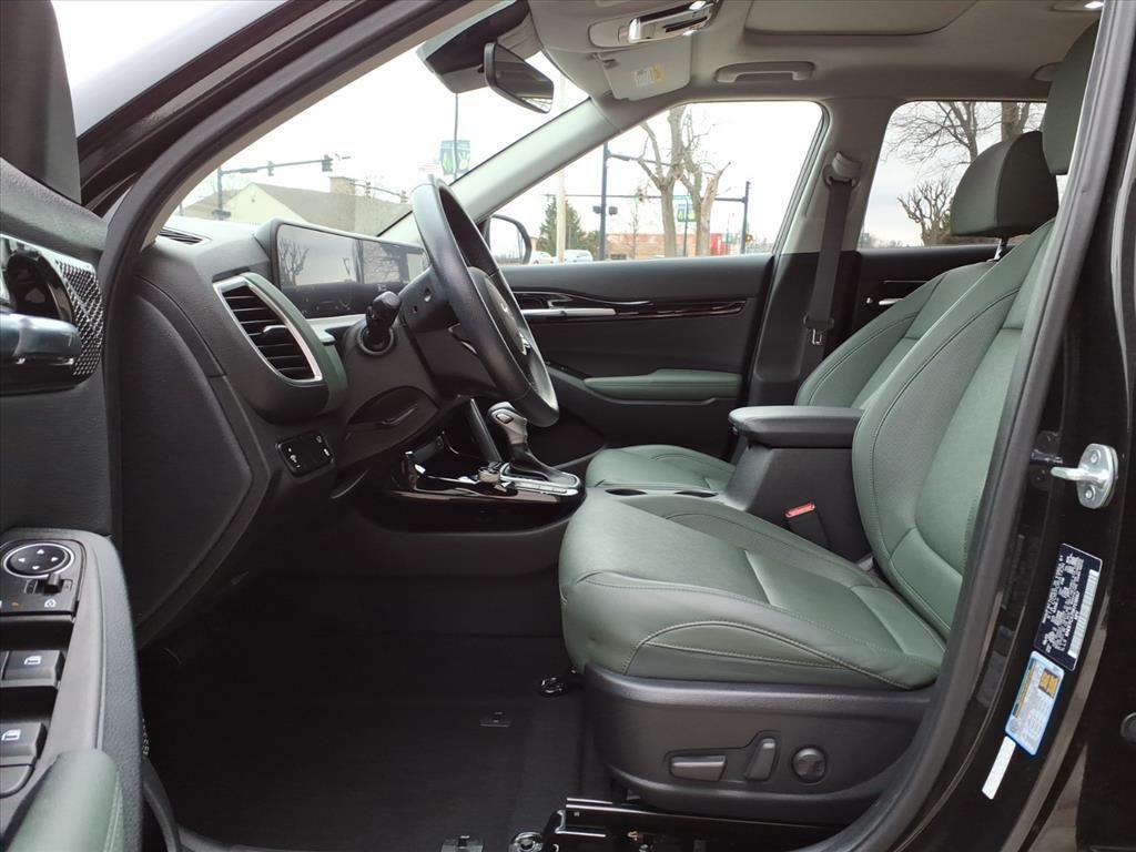 used 2024 Kia Seltos car, priced at $21,500