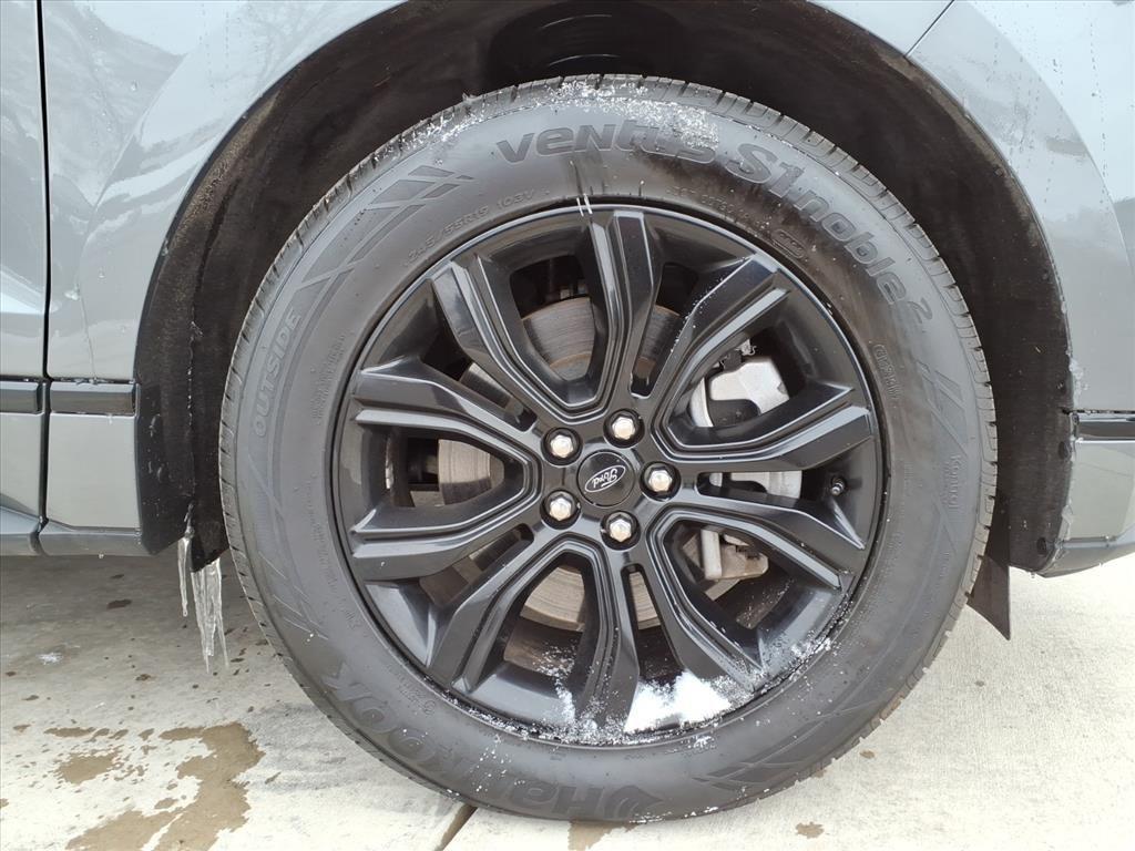 used 2024 Ford Edge car, priced at $25,000