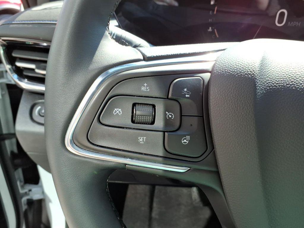 used 2025 Buick Envista car, priced at $25,000