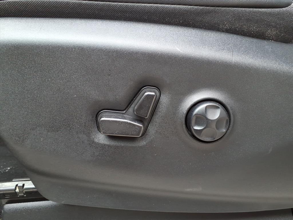 used 2024 Chrysler Pacifica car, priced at $25,500