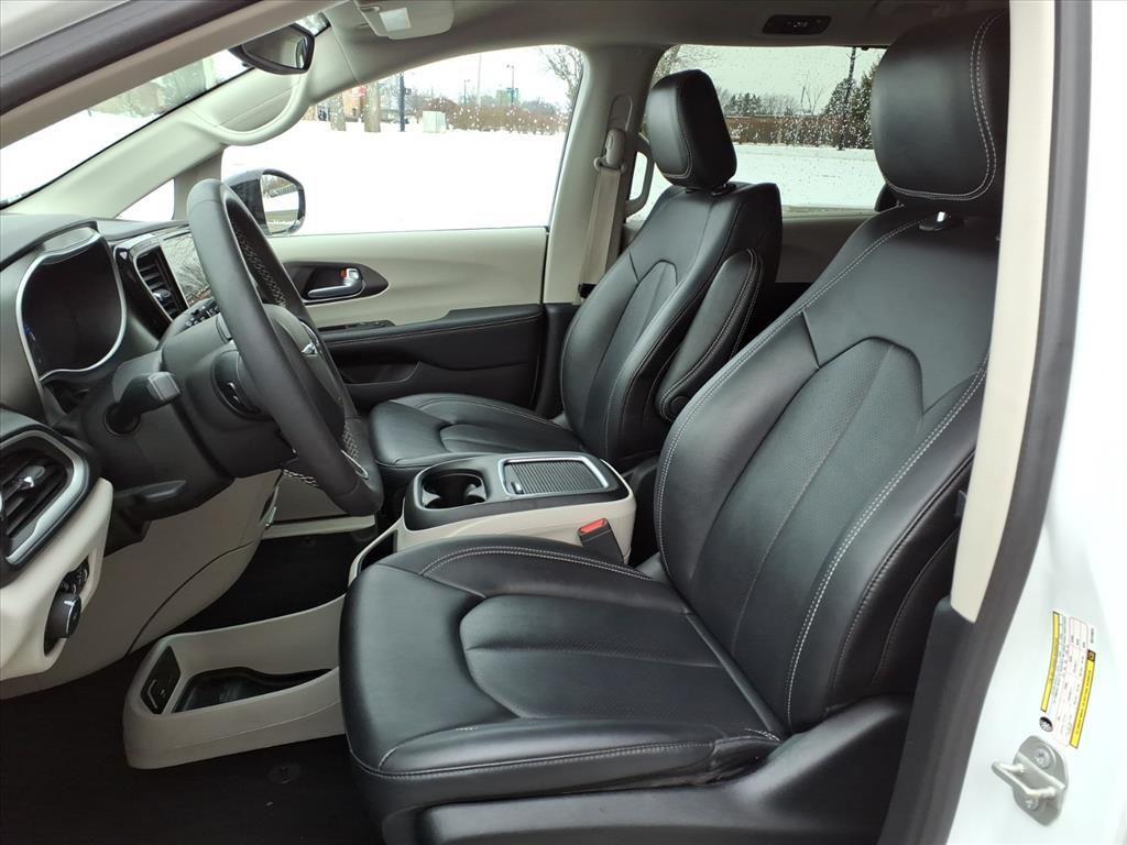 used 2024 Chrysler Pacifica car, priced at $24,500