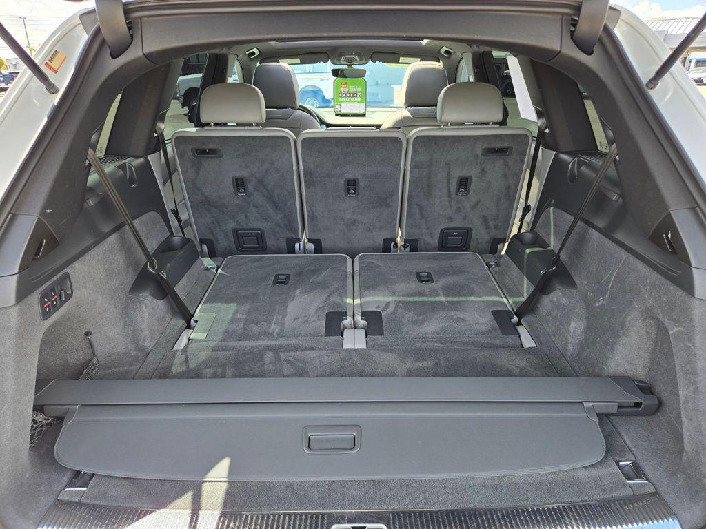 used 2018 Audi Q7 car, priced at $18,367