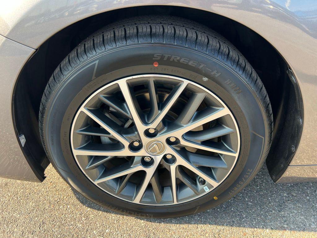 used 2017 Lexus ES 350 car, priced at $19,177