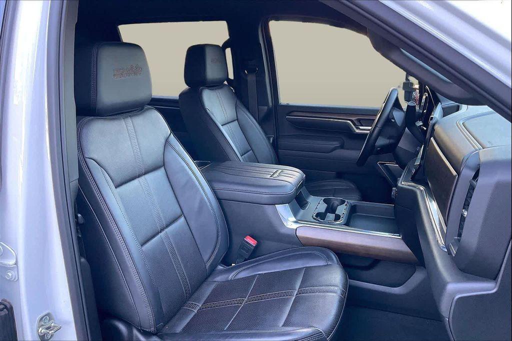 used 2025 Chevrolet Silverado 3500 car, priced at $73,000