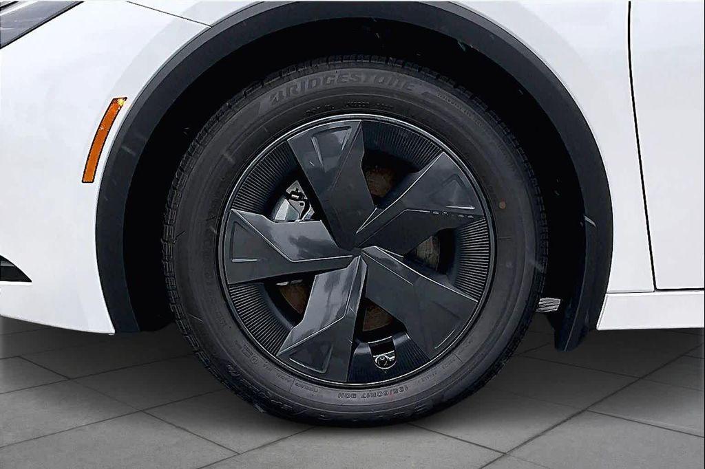 new 2026 Toyota Prius Plug-In Hybrid car, priced at $36,358