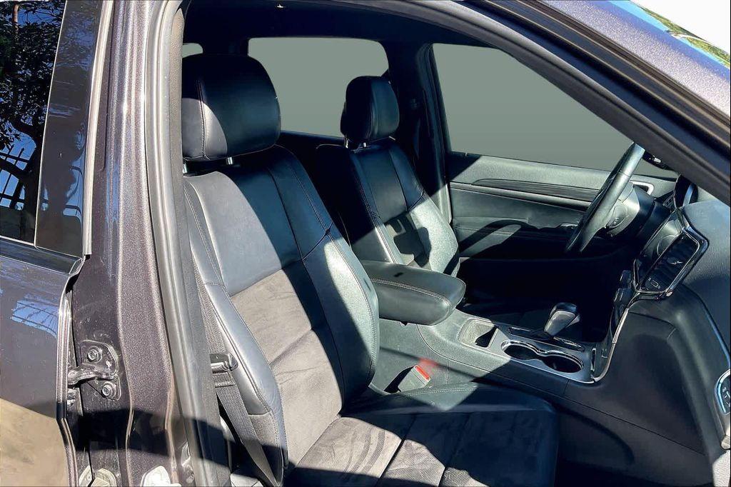 used 2019 Jeep Grand Cherokee car, priced at $21,000