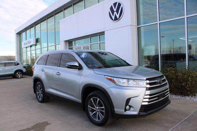 used 2019 Toyota Highlander car, priced at $23,500