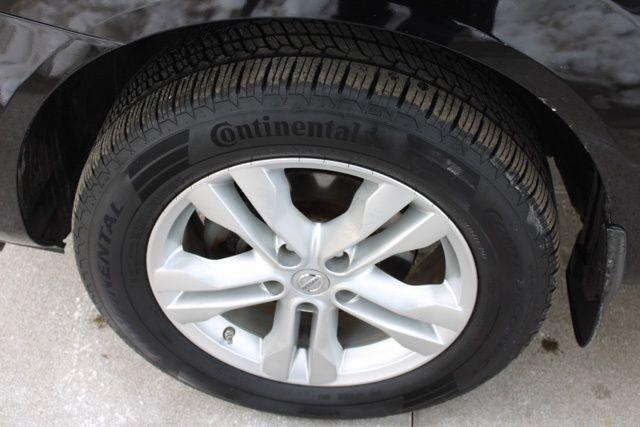 used 2015 Nissan Rogue Select car, priced at $6,900