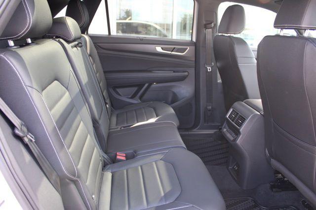 new 2026 Volkswagen Atlas Cross Sport car, priced at $49,487