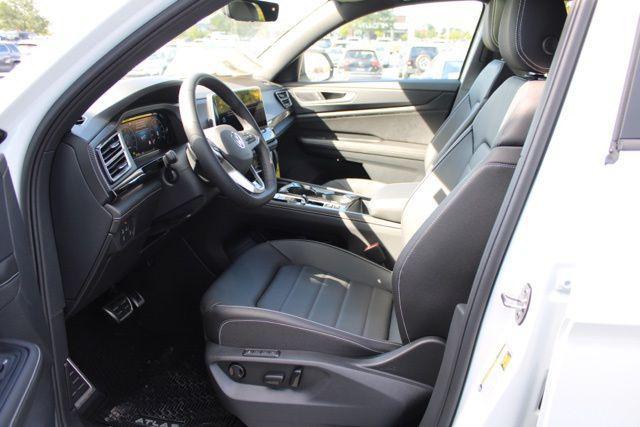 new 2026 Volkswagen Atlas Cross Sport car, priced at $49,487