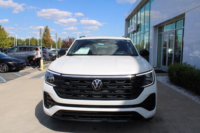 new 2026 Volkswagen Atlas Cross Sport car, priced at $49,487