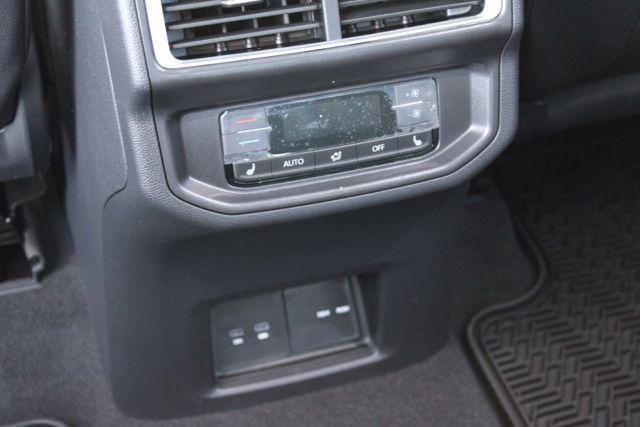 new 2026 Volkswagen Atlas car, priced at $53,429