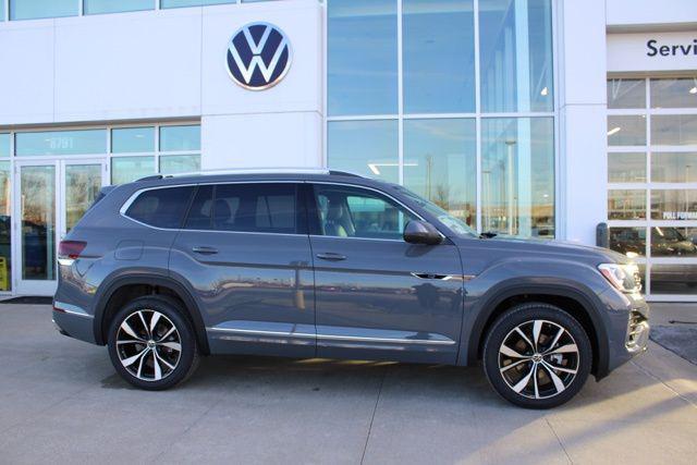 new 2026 Volkswagen Atlas car, priced at $53,429