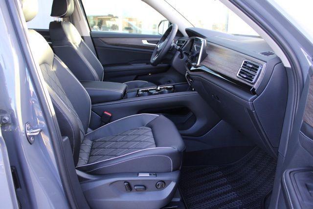 new 2026 Volkswagen Atlas car, priced at $53,429