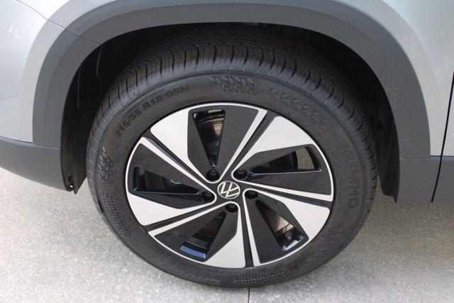 new 2025 Volkswagen Taos car, priced at $28,469