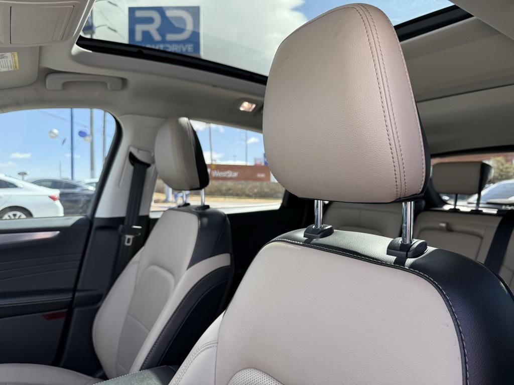 2022 Agate Black Metallic Ford Escape