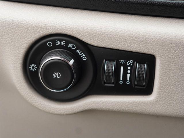 used 2020 Chrysler Pacifica car, priced at $13,483