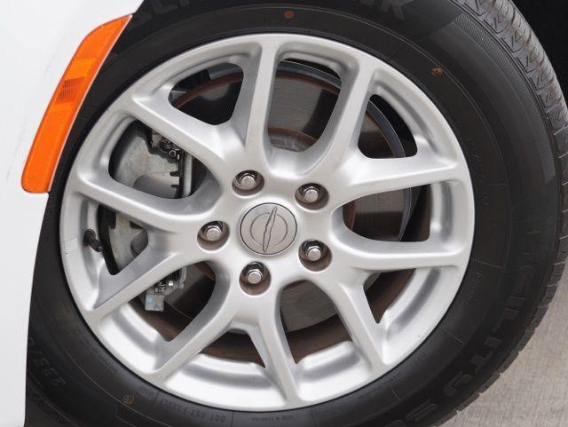 used 2020 Chrysler Pacifica car, priced at $13,483