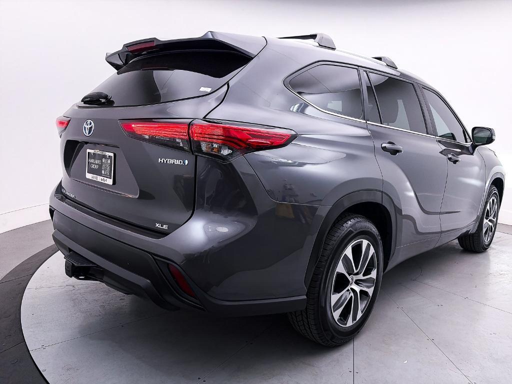 used 2023 Toyota Highlander Hybrid car, priced at $34,592