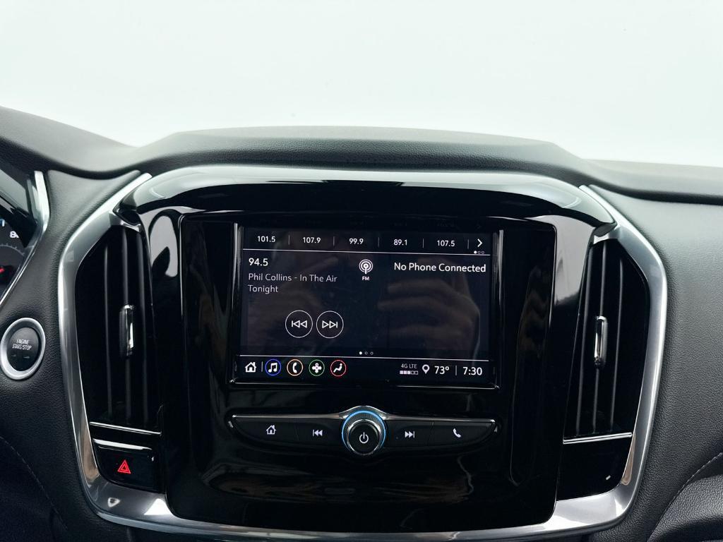 used 2022 Chevrolet Traverse car, priced at $26,591