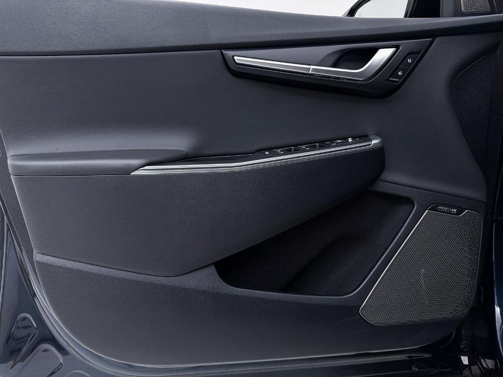 used 2023 Kia EV6 car, priced at $19,997