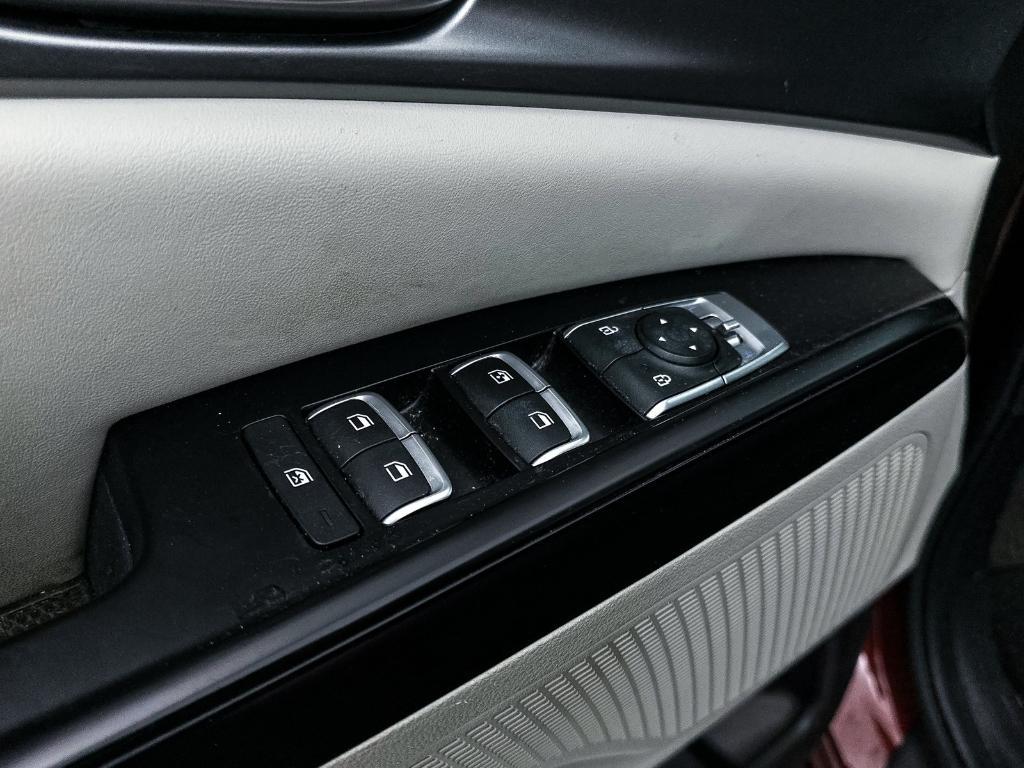 used 2024 Kia Carnival car, priced at $27,983