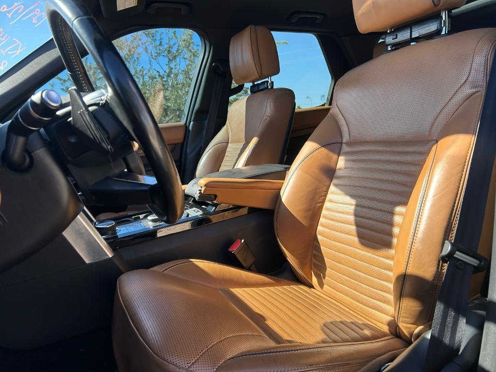 used 2018 Land Rover Discovery car, priced at $17,992