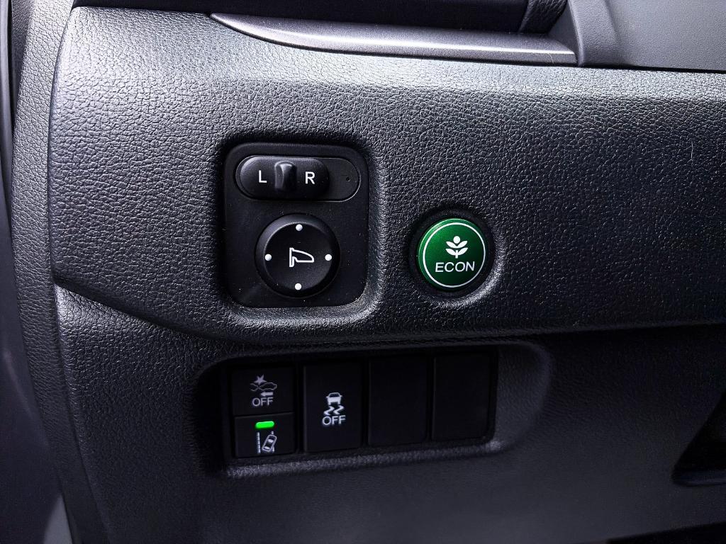 used 2021 Honda Pilot car, priced at $23,992