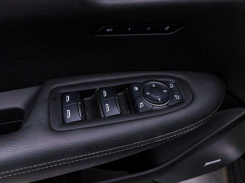 used 2023 Cadillac XT6 car, priced at $38,693