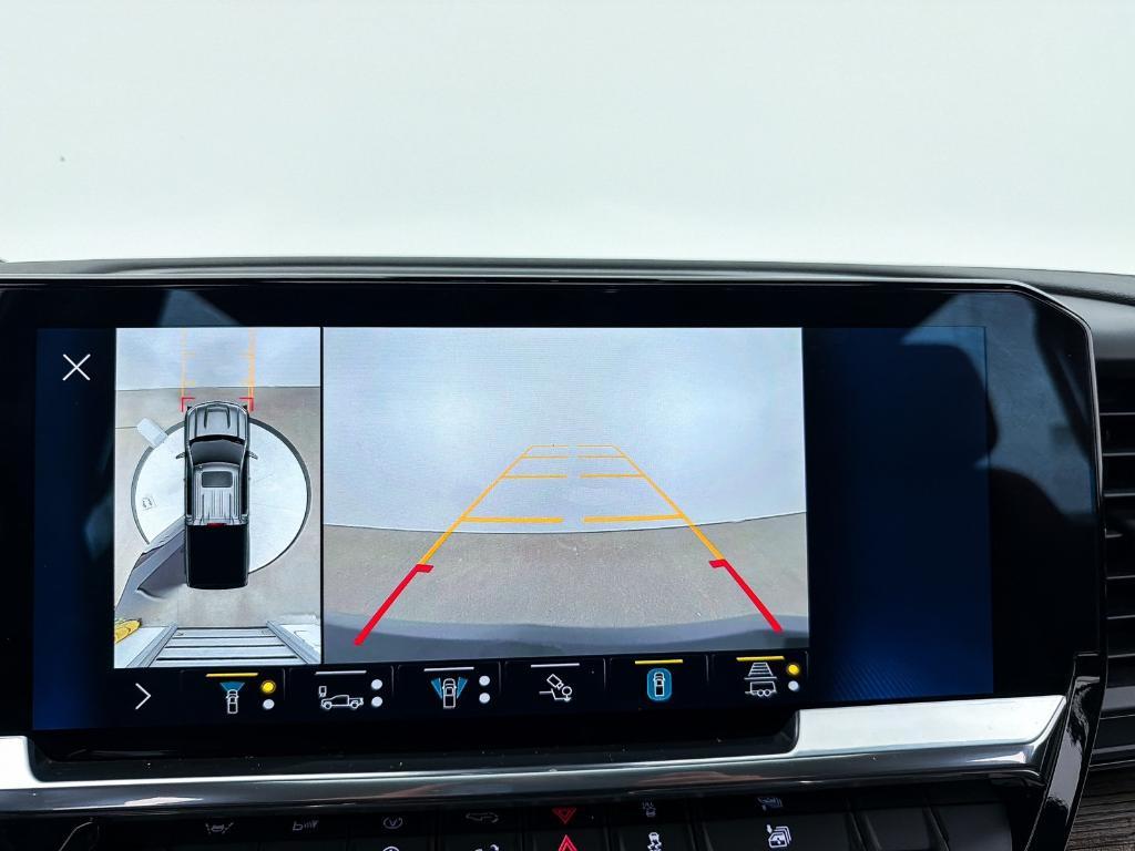 used 2022 Chevrolet Silverado 1500 car, priced at $43,991