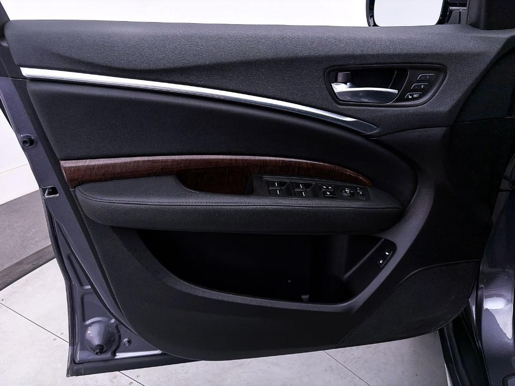 used 2018 Acura MDX car, priced at $19,991