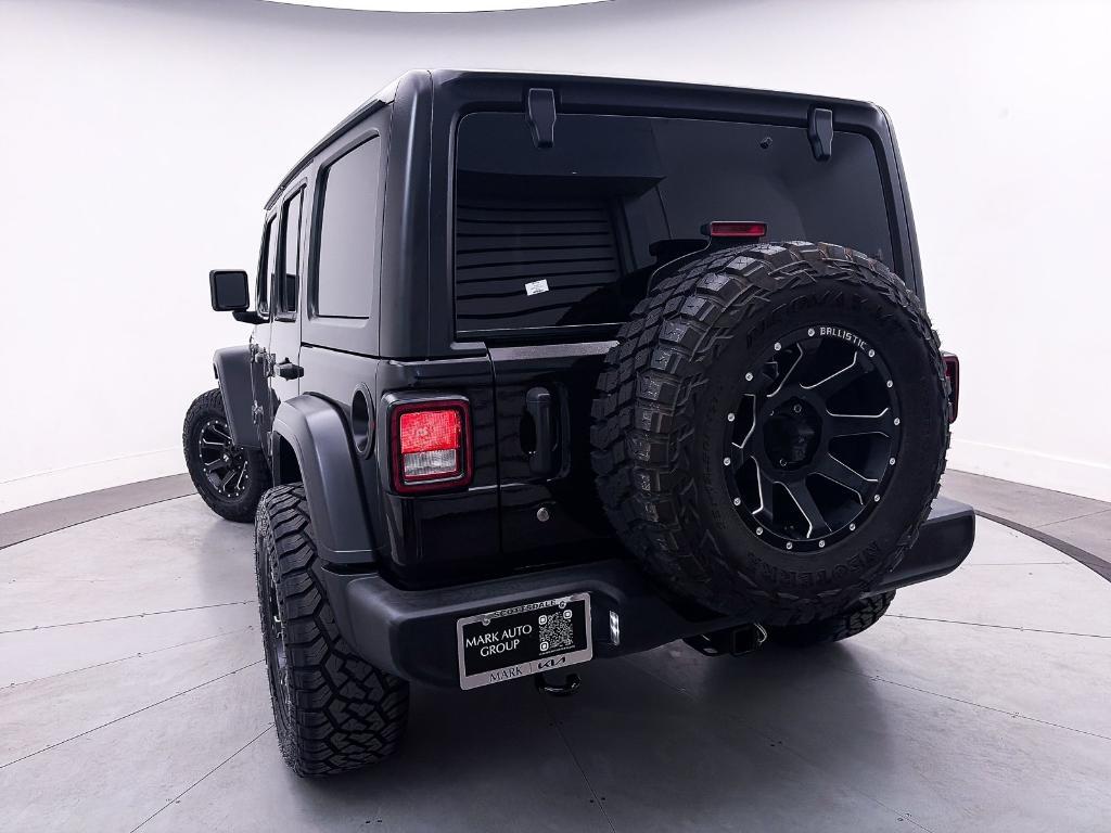 used 2018 Jeep Wrangler Unlimited car, priced at $21,993