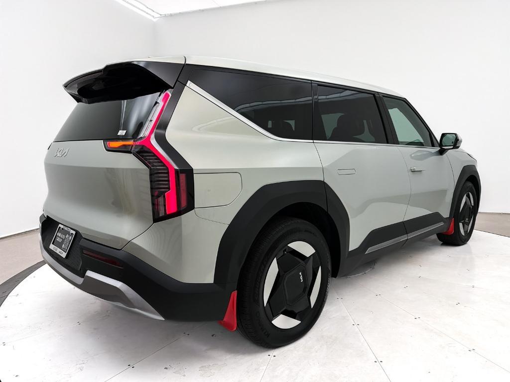 used 2024 Kia EV9 car, priced at $31,994