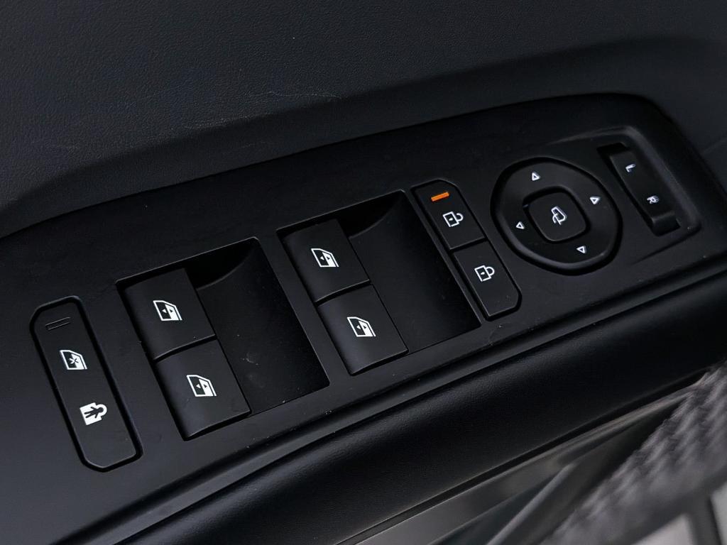 used 2024 Kia EV9 car, priced at $31,994