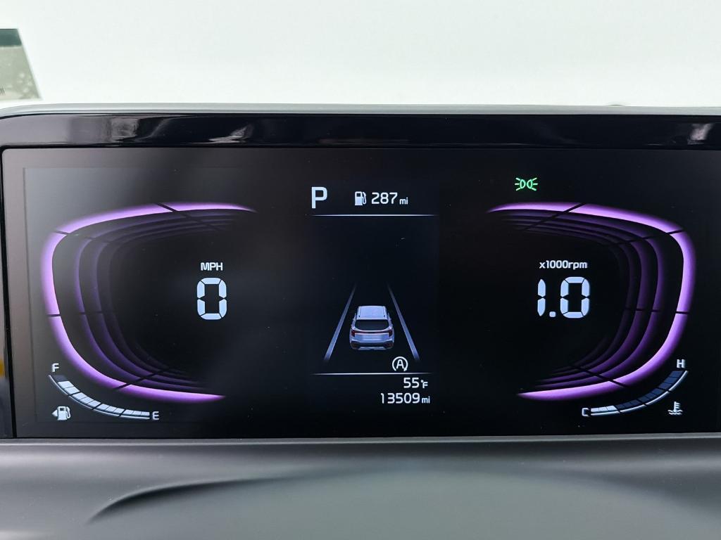 used 2024 Kia Seltos car