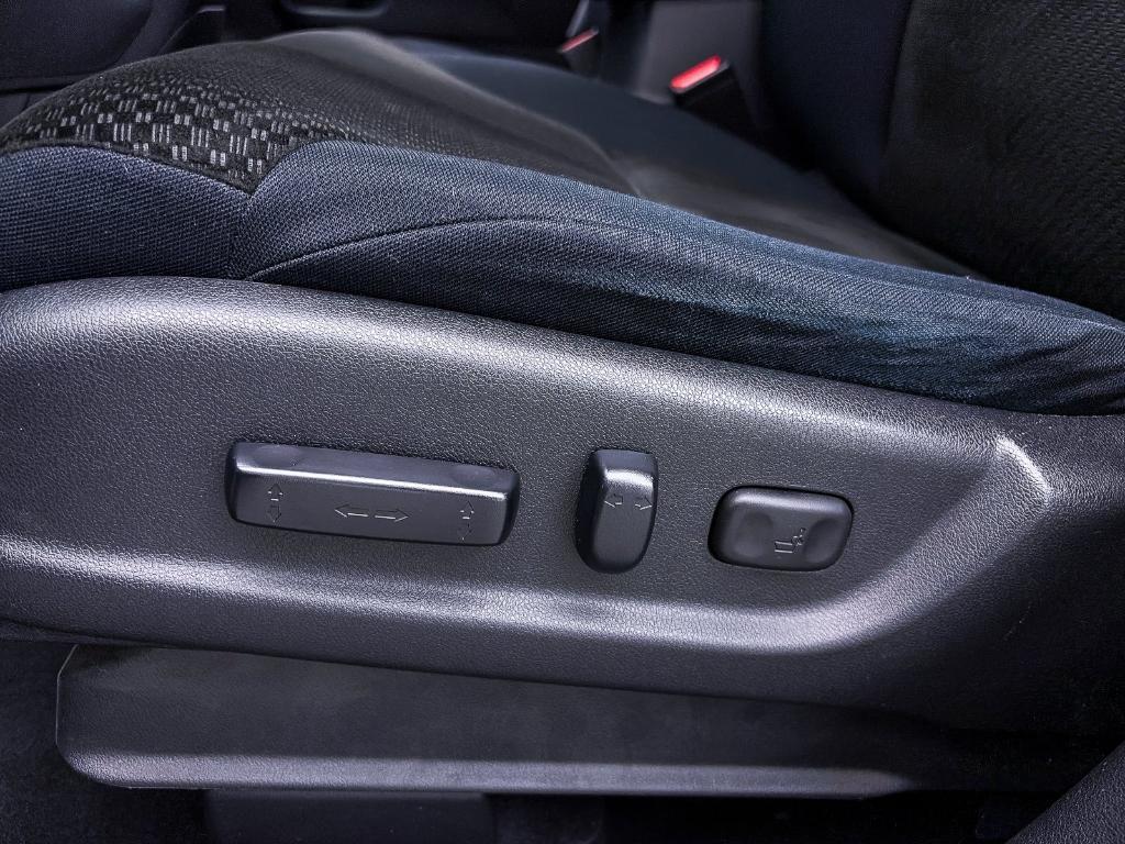 used 2016 Honda CR-V car, priced at $14,694