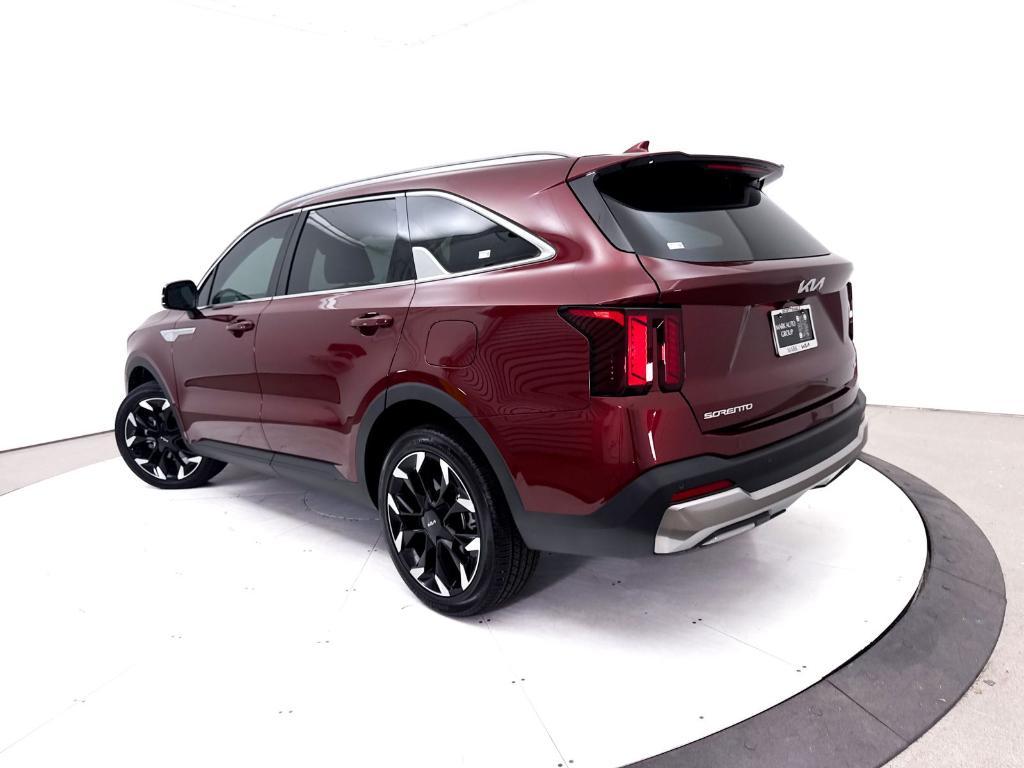 used 2025 Kia Sorento car, priced at $33,290