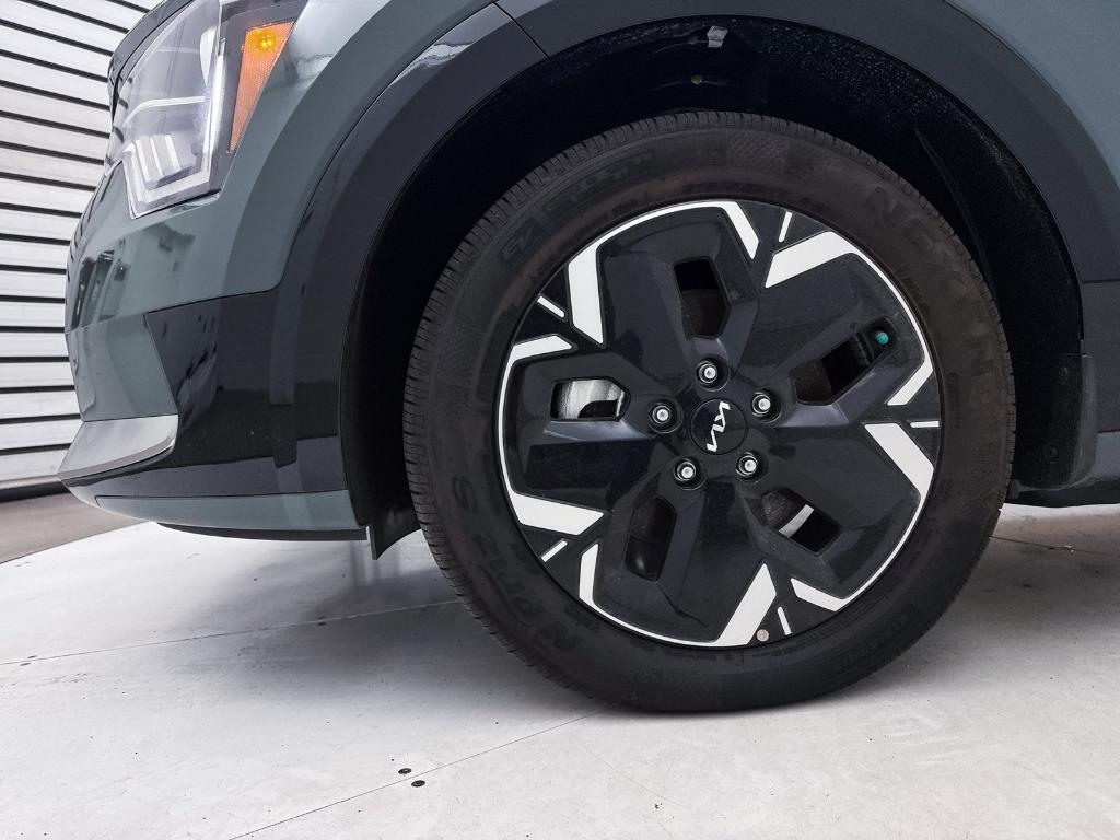 used 2025 Kia Niro EV car, priced at $24,998