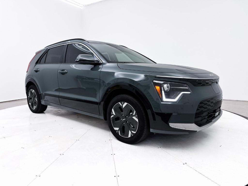 used 2025 Kia Niro EV car, priced at $24,998