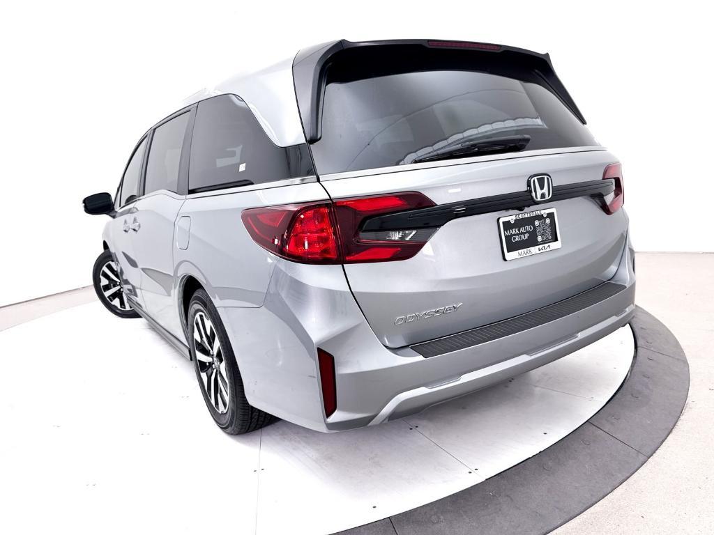 used 2025 Honda Odyssey car, priced at $36,991