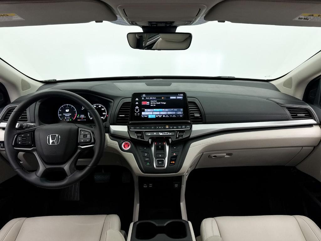 used 2025 Honda Odyssey car, priced at $36,991