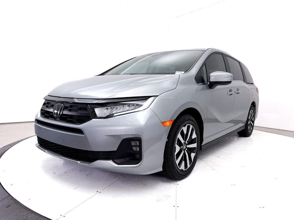 used 2025 Honda Odyssey car, priced at $36,991