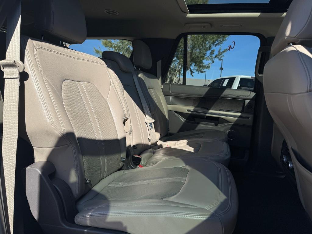 used 2021 Ford Expedition Max car, priced at $25,500