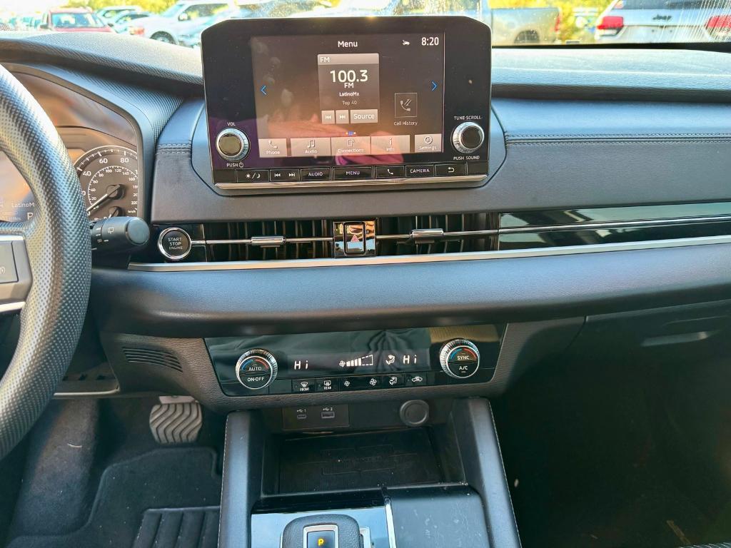 used 2024 Mitsubishi Outlander car, priced at $19,500