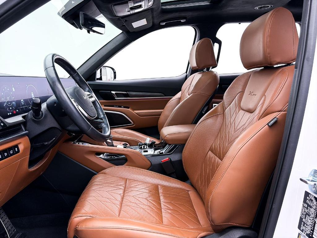 used 2024 Kia Telluride car, priced at $42,592