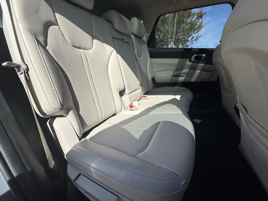 used 2022 Kia Sorento car, priced at $23,491