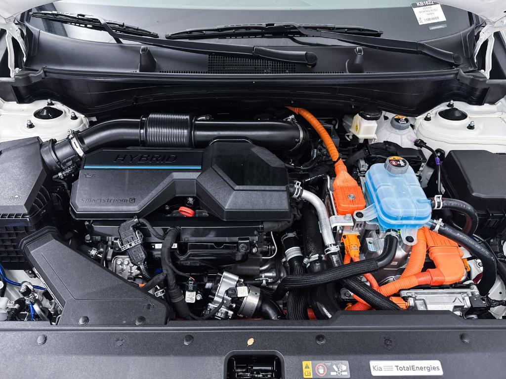 used 2025 Kia Sportage Plug-In Hybrid car, priced at $37,991
