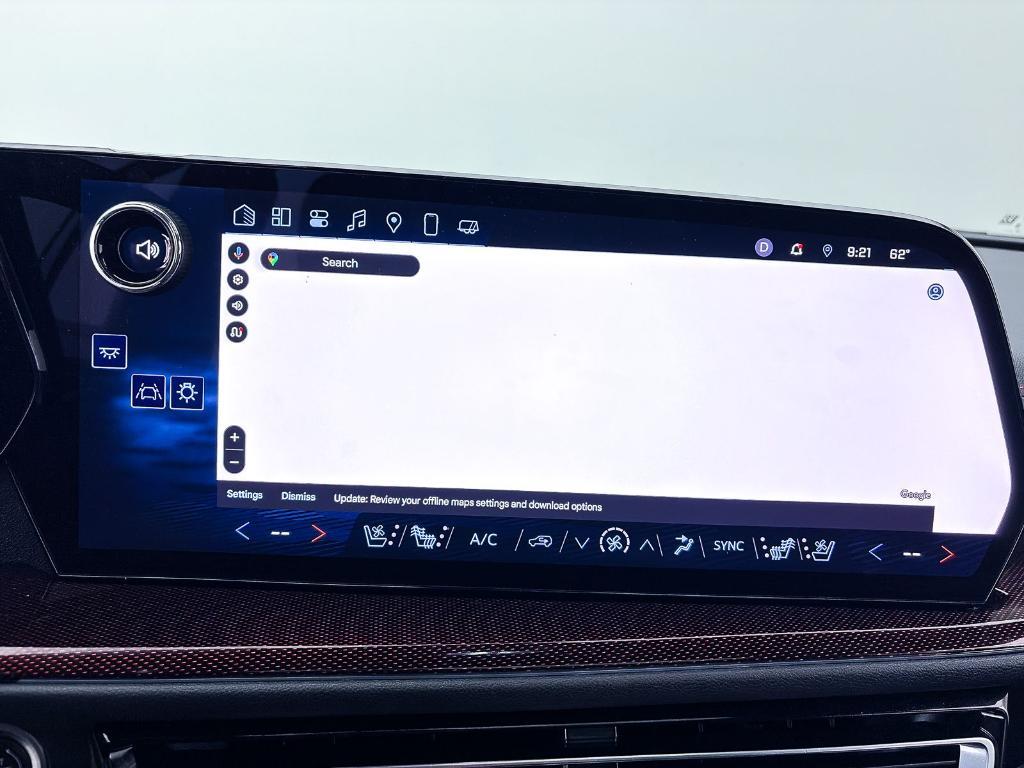 used 2024 Chevrolet Traverse car, priced at $47,992