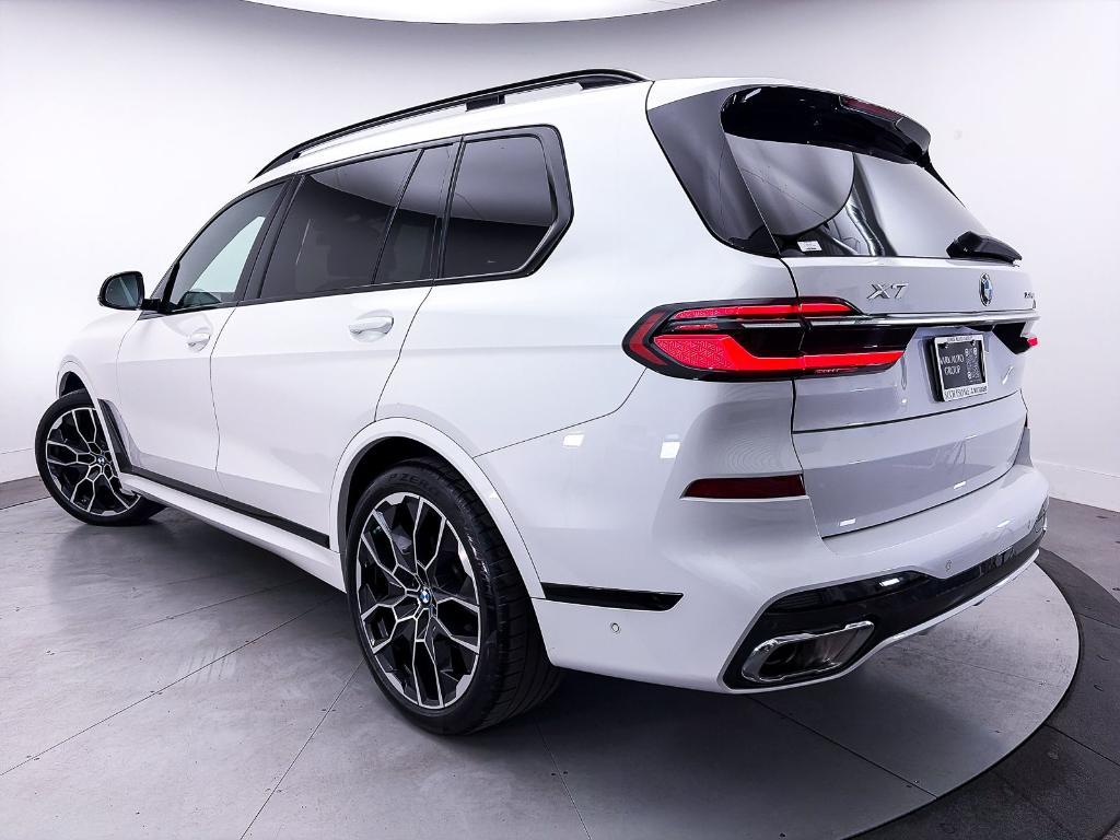 used 2023 BMW X7 car