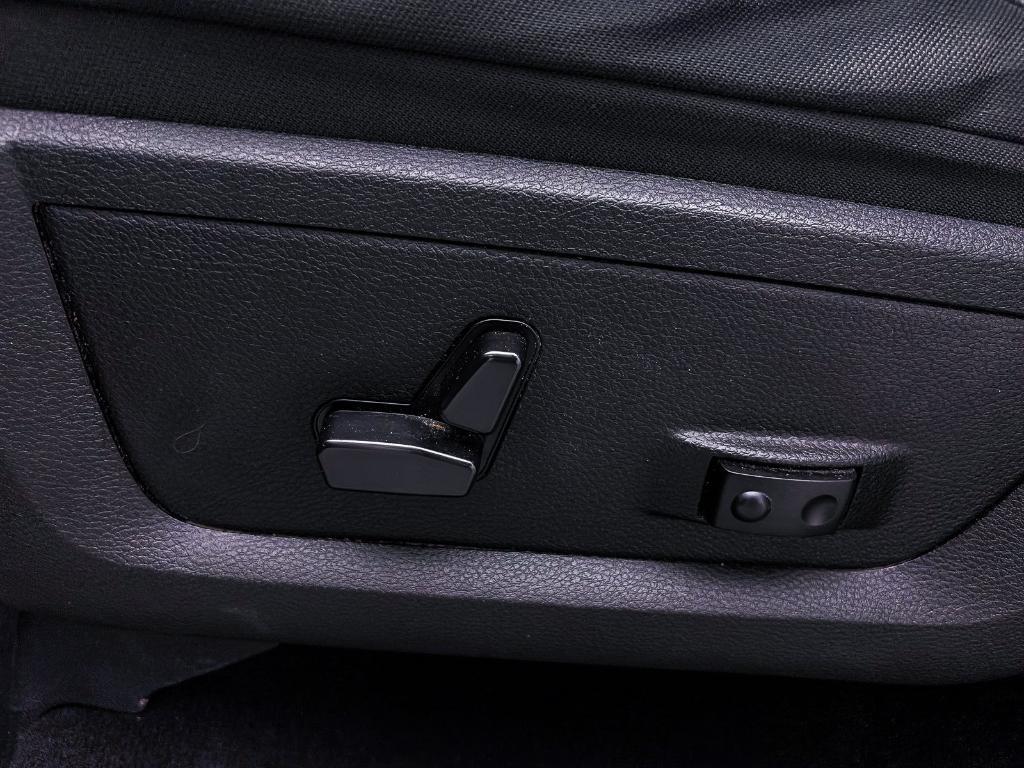 used 2023 Ram 1500 Classic car, priced at $27,982